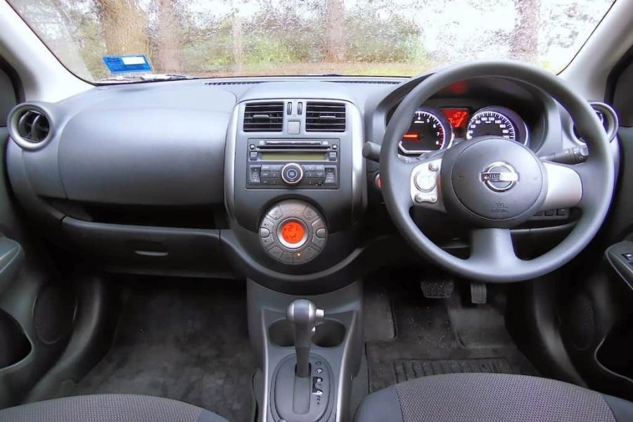 Nissan Almera
